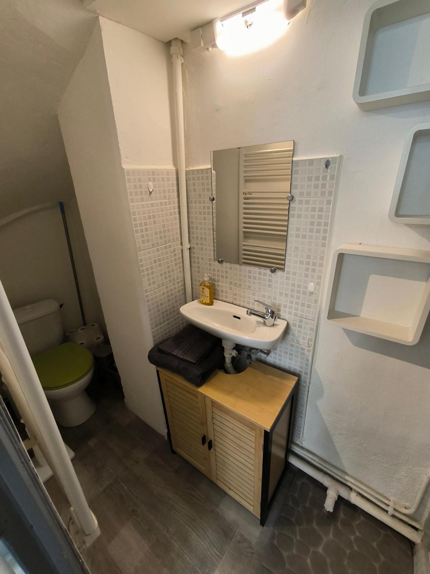 Appartement Chaleureux Dans Le Centre De Béziers Esterno foto